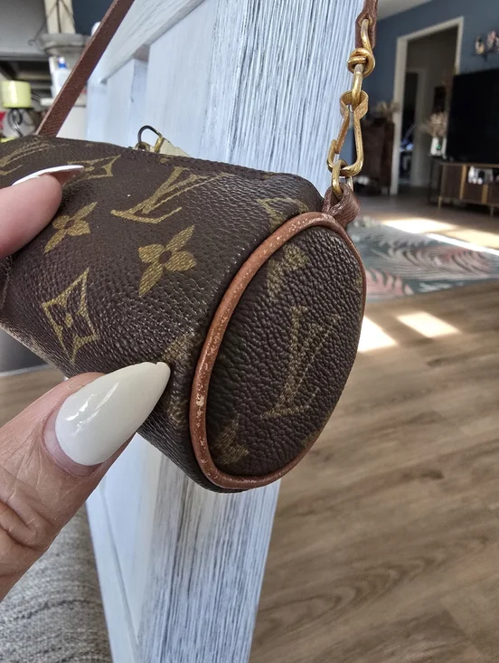 Authentic Louis Vuitton Brown Monogram Mini Papillion Handbag - Picture 4 of 11